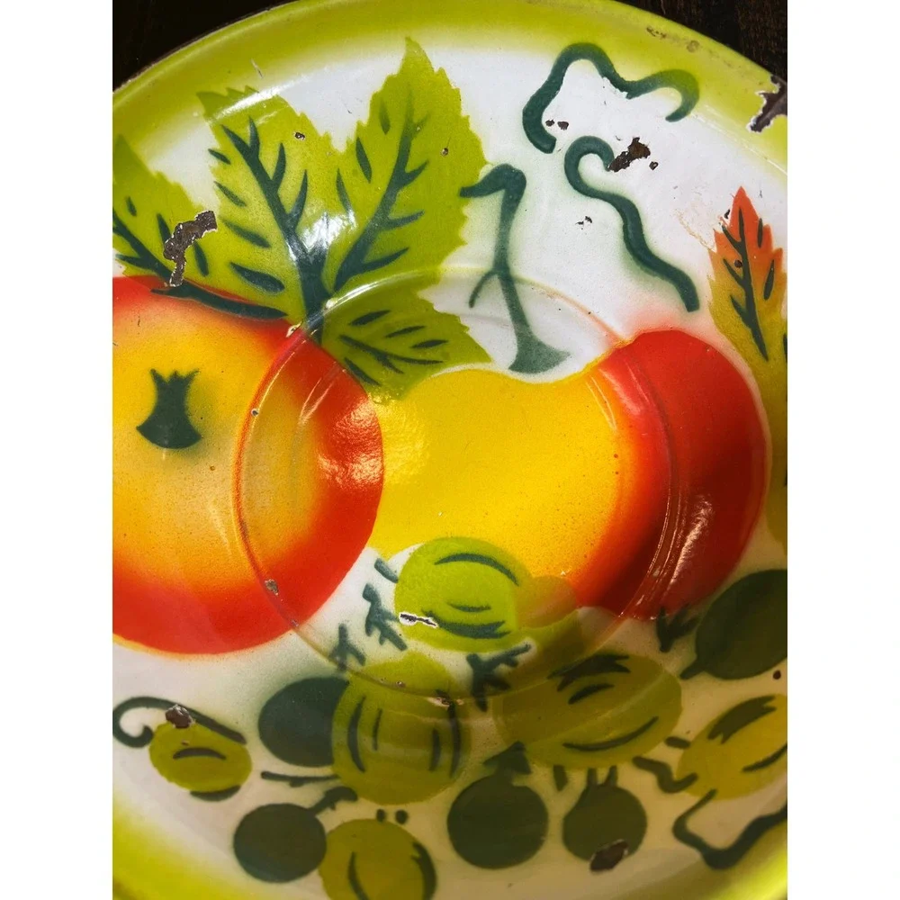 VTG Mid Century Enamel Bowl Fruit Apples Leaves Design Yellow Green Red Rustic